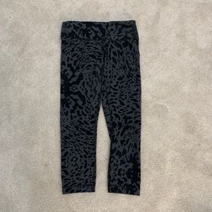 Lululemon Leopard Print Cropped Leggings